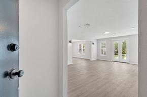 Tampa apartment for rent - a look at the living room from entrance.
