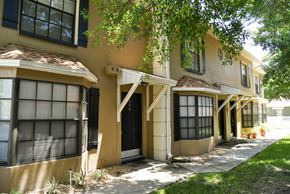 Tampa apartment for rent - Albany Apartments | Tampa, FL
