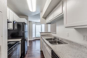 Parque at bellaire apartments