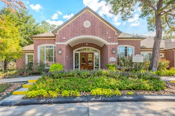 Harbor cove apartments clubhouse exterior