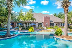 Kingwood apartment for rent - Harbor Cove Apartments Pool