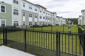 Brandon apartment for rent - Kelsey Cove Apartments Dog Park