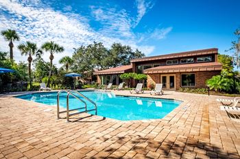 Woodlake park apartments pool