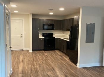 Lucas creek apartments | pensacoloa, fl