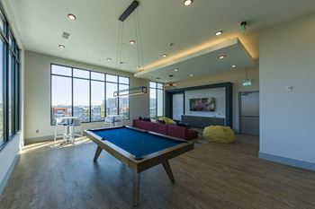 Lofts at brooklyn downtown jacksonville fl | lounge