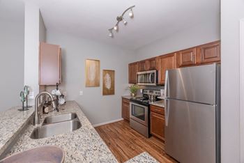 Harbor cove apartments full size kitchen