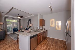 Kingwood apartment for rent - Harbor Cove Apartments Kitchen