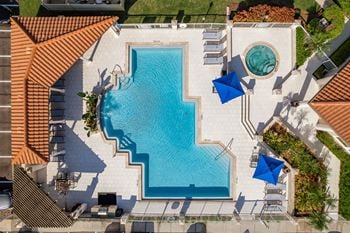 The landings at boot ranch | pool & spa