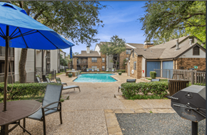 Dallas apartment for rent - Hilton Head Pool