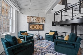 Gallery lounge