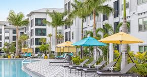 Bradenton apartment for rent - Hue Watercolor Place | Bradenton, FL
