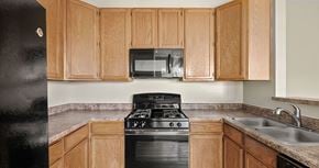 Gurnee apartment for rent - Preserve at Osprey Lake | Gurnee, IL Community