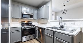 Dickinson apartment for rent - Villas on 517 | Dickinson, TX
