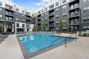 Atlanta apartment for rent - Auden Apartments in Atlanta - Swimming Pool