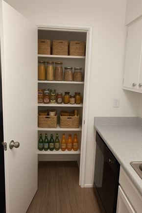 Las Vegas apartment for rent - A spacious kitchen pantry
