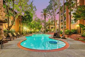 Los Angeles apartment for rent - the swimming pool at night at the apartments for rent at Casa Granada, Los Angeles, 90049