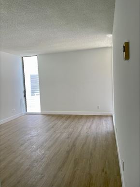 Santa Monica apartment for rent - Living Room with Hardwood Floors