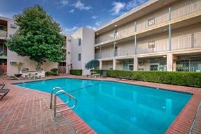 Encino apartment for rent - Apartment Building in Encino Pool
