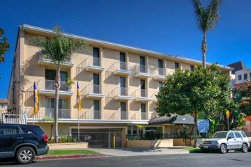 Los Angeles apartment for rent - our apartments are located in the heart of the city