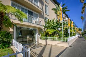 Los Angeles apartment for rent - Apartment Building in Los Angeles Entrance