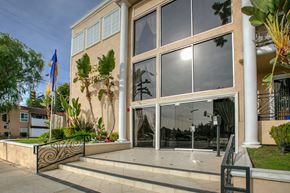Northridge apartment for rent - Apartment Building in Northridge
