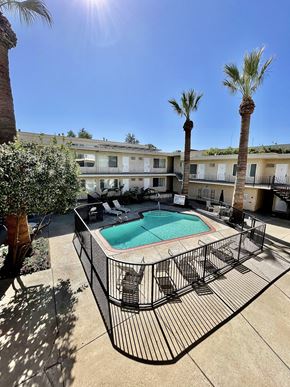 Encino apartment for rent - Apartment Building in Encino Pool