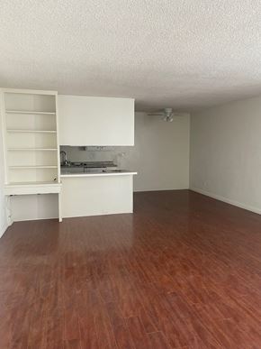 Los Angeles apartment for rent - Living Room with Hardwood Floors