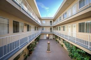 Los Angeles apartment for rent - Apartment Building in Los Angeles Courtyard