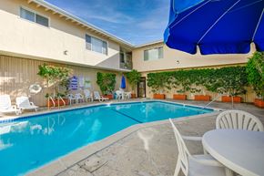 Sherman Oaks apartment for rent - Apartment Building in Sherman Oaks Pool