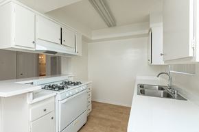 Los Angeles apartment for rent - Kitchen with White Appliances and White Cabinets