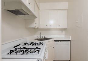 Los Angeles apartment for rent - Kitchen with White Appliances and White Cabinets