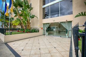 Los Angeles apartment for rent - Apartment Building in Los Angeles Entrance