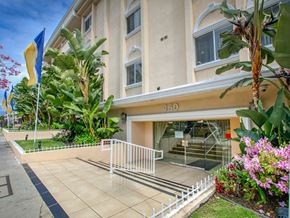 Los Angeles apartment for rent - Apartment Building in Los Angeles Entrance