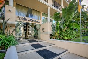 Los Angeles apartment for rent - Apartment Building in Los Angeles Entrance