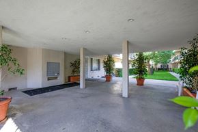 Sherman Oaks apartment for rent - Apartment Building in Sherman Oaks