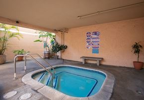 Los Angeles apartment for rent - Apartment Building in Los Angeles Jacuzzi