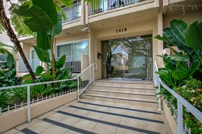 Los Angeles apartment for rent - Apartment Building in Los Angeles Entrance