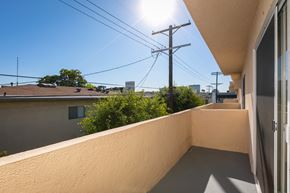 Los Angeles apartment for rent - Apartment Balcony with View