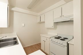Los Angeles apartment for rent - Kitchen with White Appliances and White Cabinets