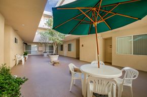 Los Angeles apartment for rent - Apartment Building in Los Angeles Courtyard