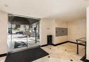 Los Angeles apartment for rent - Apartment Building in Los Angeles Lobby