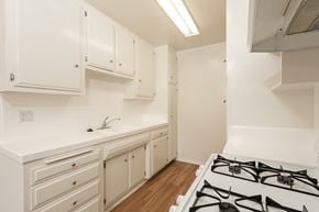 Los Angeles apartment for rent - Kitchen with White Appliances and White Cabinets