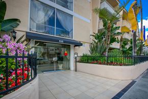 Los Angeles apartment for rent - Apartment Building in Los Angeles Entrance