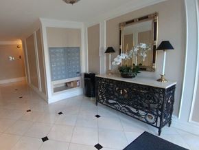 Los Angeles apartment for rent - Apartment Building in Los Angeles Lobby