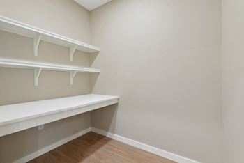 Walk in closet