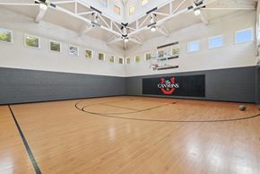 Fort Worth apartment for rent - Basketball Court at The Canyons Apartments, Fort Worth, Texas