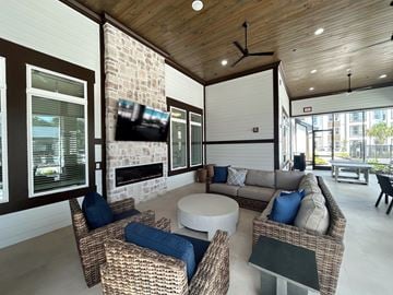 Zephyrhills apartment for rent - The Oasis at Two Rivers
