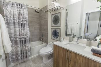Garden tub