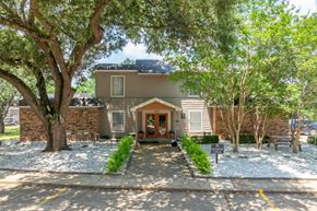Alexandria apartment for rent - Leasing Office at Bayou Oaks in Alexandria, LA
