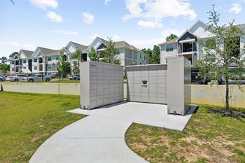 Amazon hub package lockers
